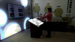 展廳機(jī)器人