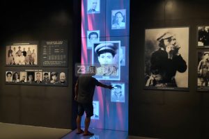 當名人墻遇上數字觸控技術，它會如何變革博物館的展示體驗？